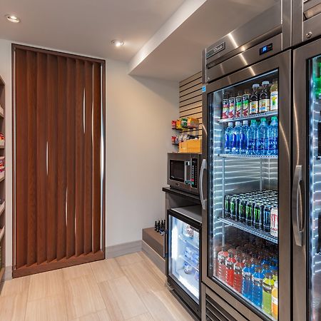 莫雷诺谷里弗赛德智选假日套房酒店 外观 照片